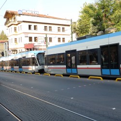 P1020192 Le tram' d'aujourd'hui : doubles rames toujours bondées ! Impressionnant !
