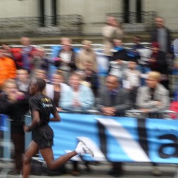 P1020388 Abraham Niyonkuru, le vainqueur va beaucoup trop vite pour moi !