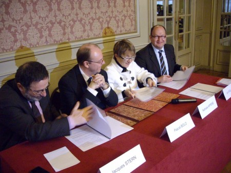 signature CCAS Rennes - Crédit Municipal Nantes avec la CDC